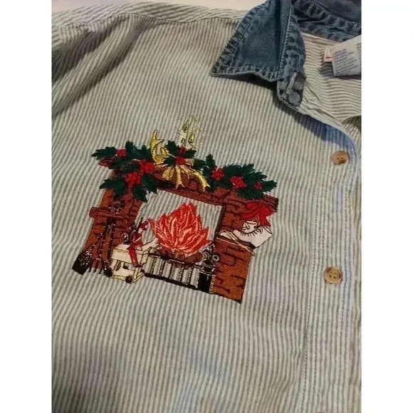 Vintage Button Down Christmas Shirt Size Large Santa Bear Tree Presents Grandma - Picture 2 of 8